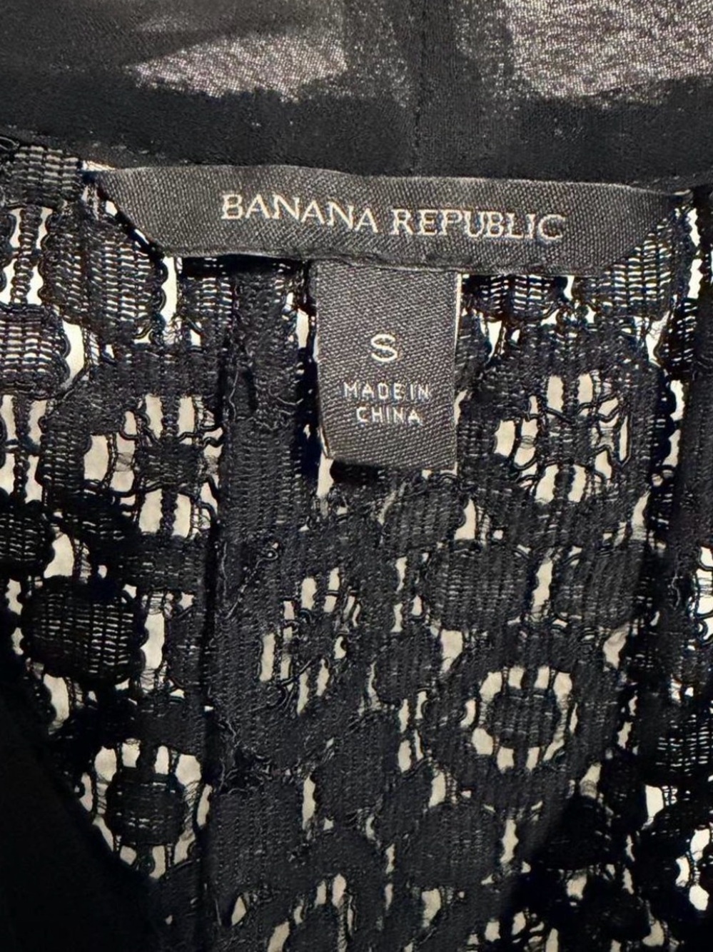 Banana Republic Black Lace Tie-Front Sleeveless Blouse - Picture 2 of 2